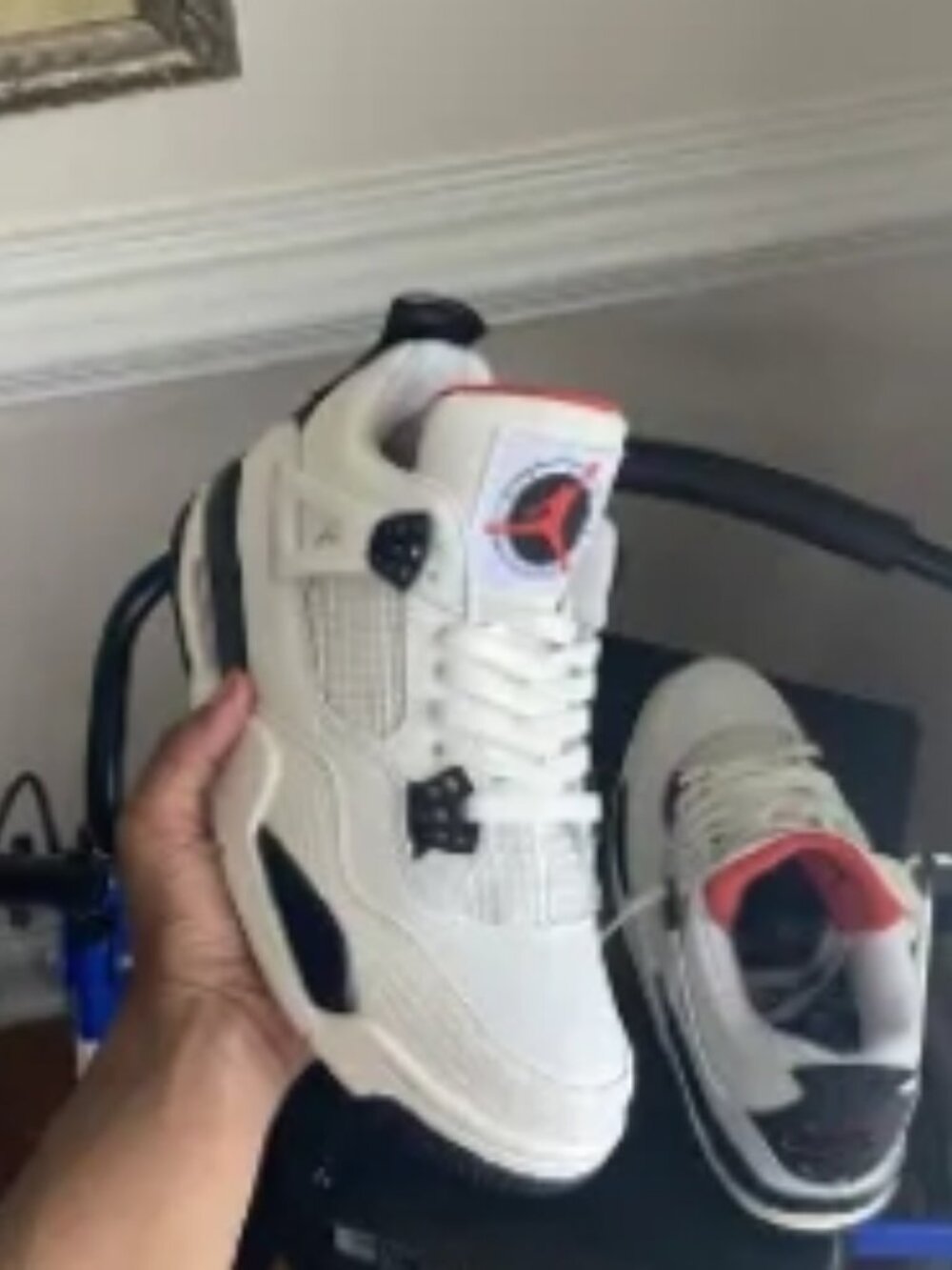Jordan 4 take flight men's size 8 1/2